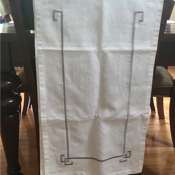 Dining Kim Seybert Living Table Runner 35x14 Poshmark